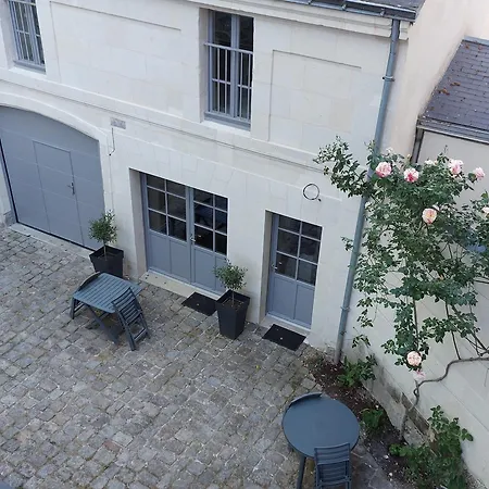 Confort Dans Petit Jardin Calme דירה *